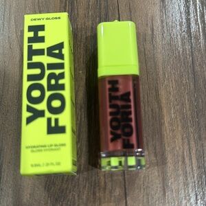 Youth Foria Dewy Gloss Shade  # 9 Play With Fire